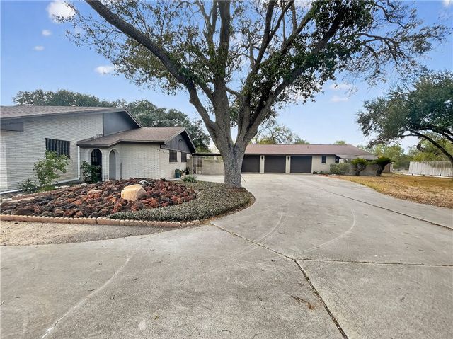 3201 S Brahma Blvd, Kingsville, TX 78363