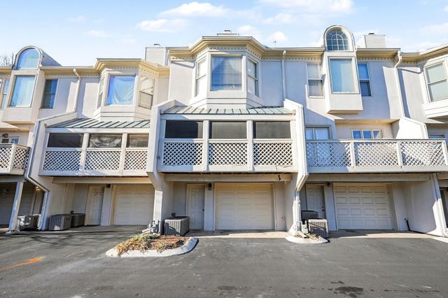 223 Cheswick Ct, Nashville, TN 37215