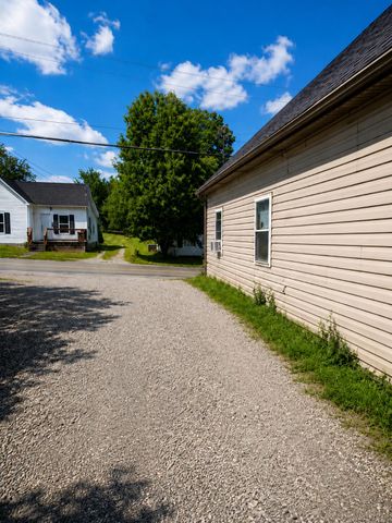 220 E Washington Street, Winchester, KY 40391