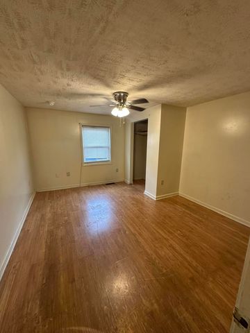 220 E Washington Street, Winchester, KY 40391