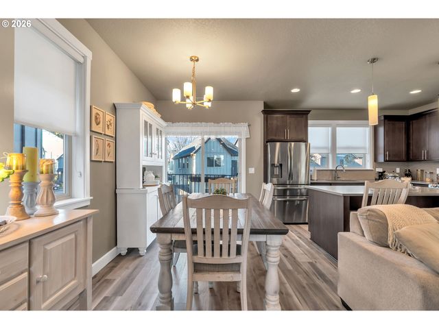 459 Ne 81ST Ave, Hillsboro, OR 97006