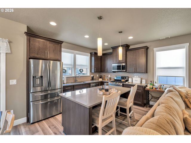 459 Ne 81ST Ave, Hillsboro, OR 97006