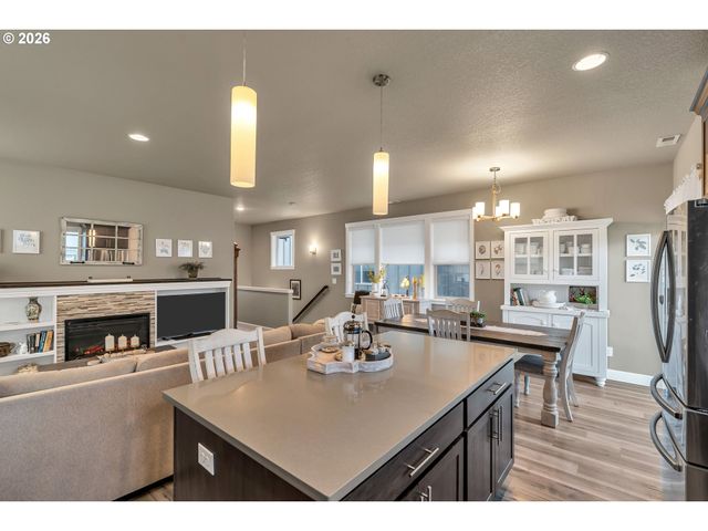 459 Ne 81ST Ave, Hillsboro, OR 97006