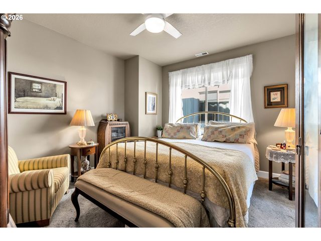 459 Ne 81ST Ave, Hillsboro, OR 97006