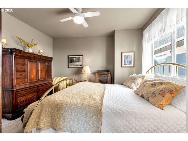 459 Ne 81ST Ave, Hillsboro, OR 97006