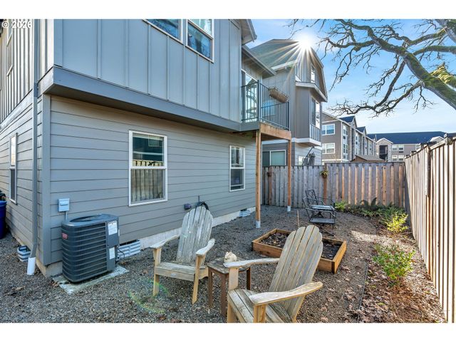 459 Ne 81ST Ave, Hillsboro, OR 97006