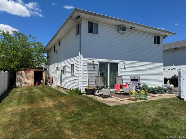 4 Cedar Street, Massapequa, NY 11758