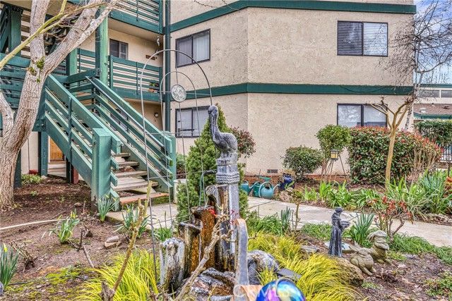 10 Royale Avenue 2, Lakeport, CA 95453