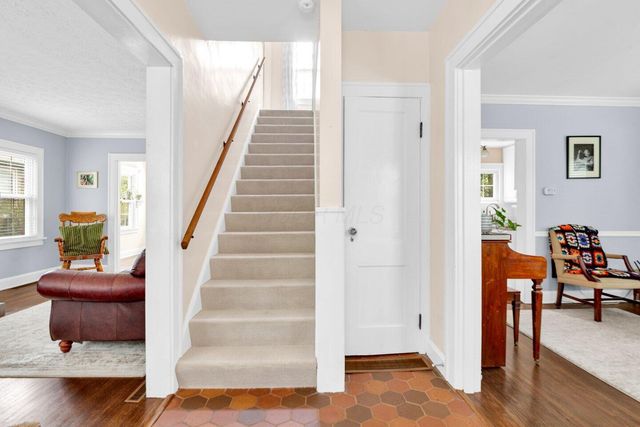 215 Piedmont Road, Columbus, OH 43214