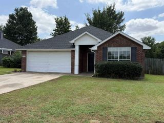 1918 Golden Bay, Whitehouse, TX 75791
