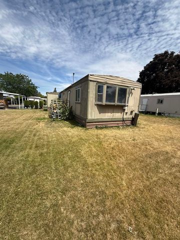 7303 N Crestline Ave, Spokane, WA 99208