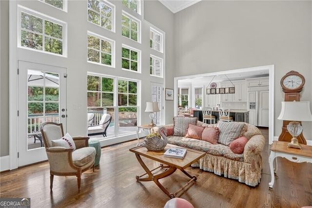 3100 Rhodenhaven Drive NW, Atlanta, GA 30327