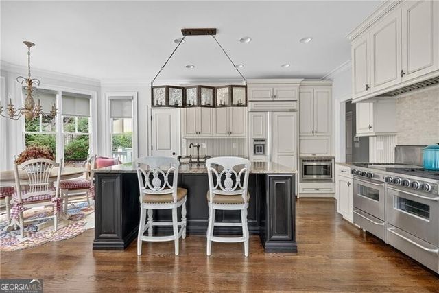 3100 Rhodenhaven Drive NW, Atlanta, GA 30327