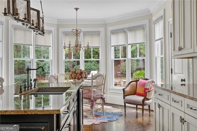 3100 Rhodenhaven Drive NW, Atlanta, GA 30327