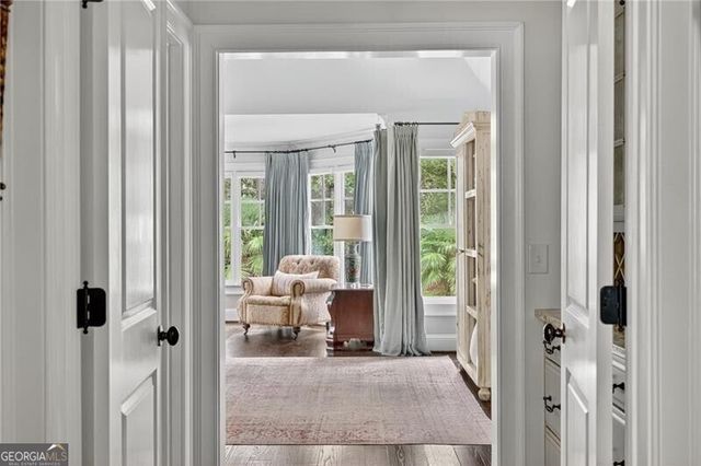 3100 Rhodenhaven Drive NW, Atlanta, GA 30327