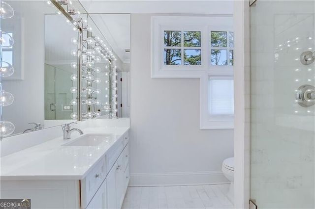 3100 Rhodenhaven Drive NW, Atlanta, GA 30327