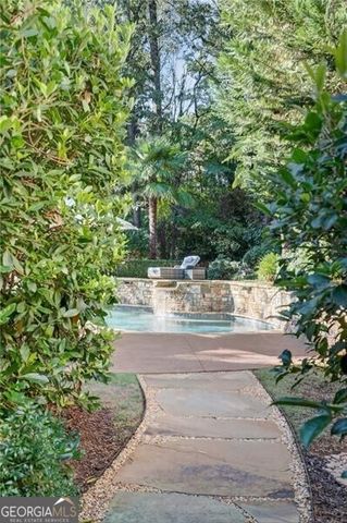 3100 Rhodenhaven Drive NW, Atlanta, GA 30327