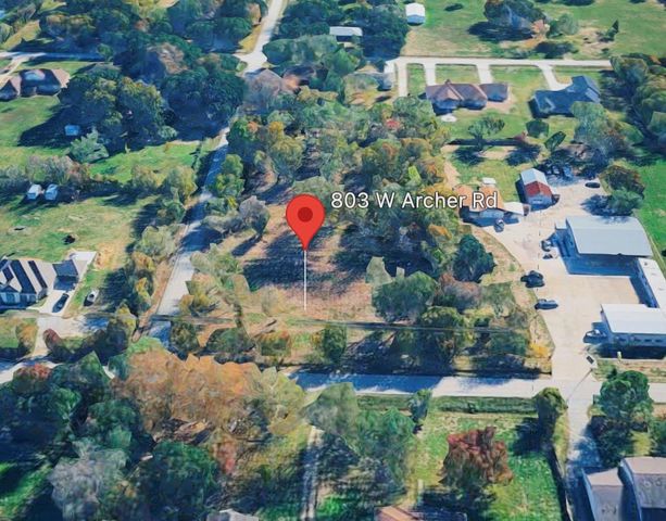 803 W Archer Road, Baytown, TX 77521