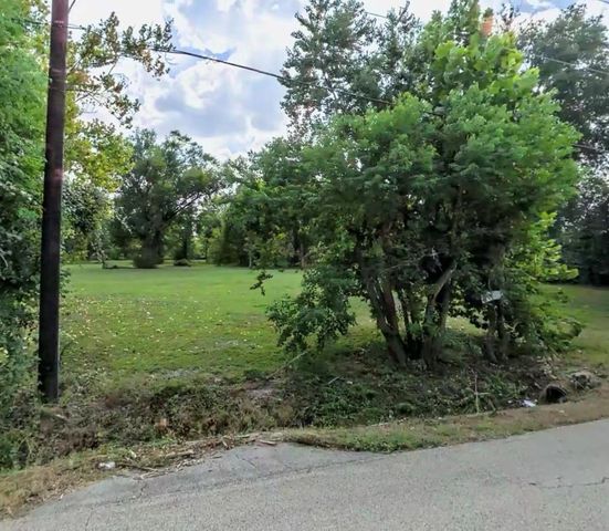 803 W Archer Road, Baytown, TX 77521