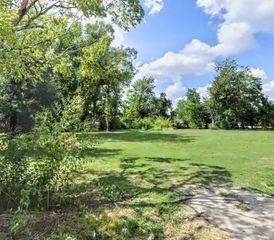 803 W Archer Road, Baytown, TX 77521