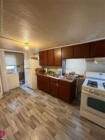 20415 E 14 Mile Road, Clinton Township, MI 48035