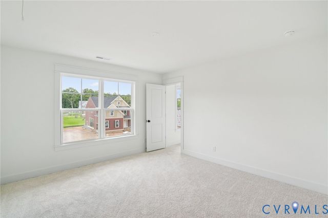 10569 Continental Rd, Quinton, VA 23141