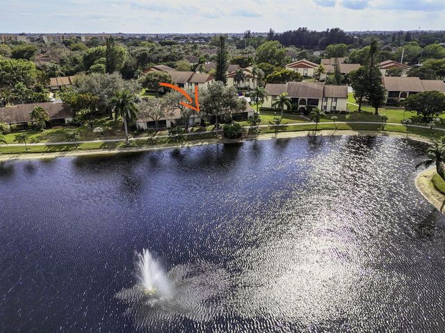4934 SABLE PINE Circle B, West Palm Beach, FL 33417