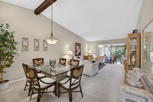 4934 SABLE PINE Circle B, West Palm Beach, FL 33417