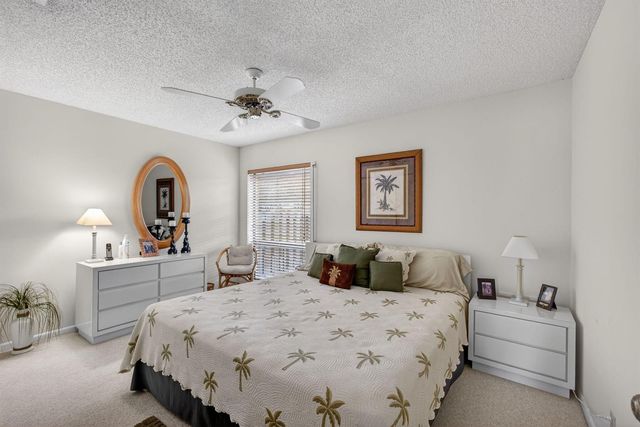 4934 SABLE PINE Circle B, West Palm Beach, FL 33417