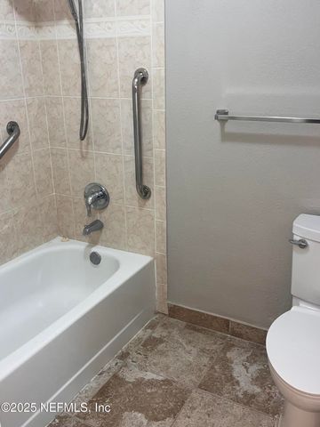 5215 SAN JOSE Boulevard, 101, Jacksonville, FL 32207