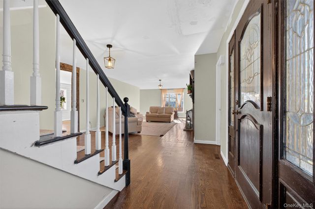 57 Innsbruck Boulevard, Hopewell Junction, NY 12533