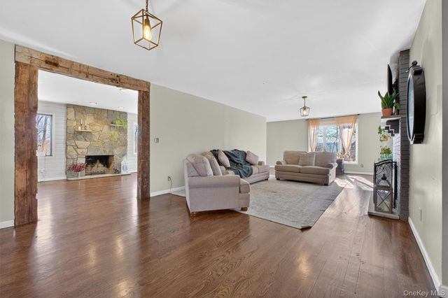 57 Innsbruck Boulevard, Hopewell Junction, NY 12533