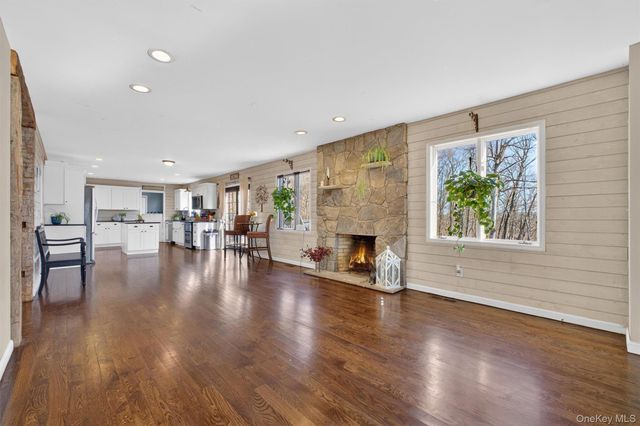 57 Innsbruck Boulevard, Hopewell Junction, NY 12533