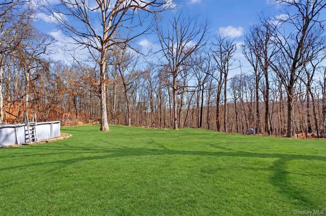 57 Innsbruck Boulevard, Hopewell Junction, NY 12533