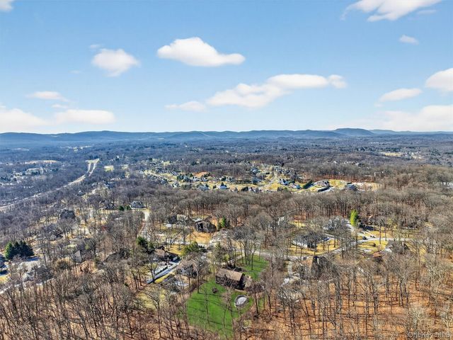 57 Innsbruck Boulevard, Hopewell Junction, NY 12533