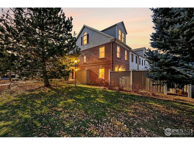 944 Ivanhoe St, Denver, CO 80220