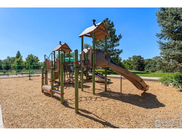 944 Ivanhoe St, Denver, CO 80220