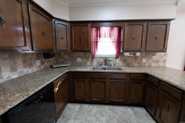 4600 Hilldale Road, Alexander, AR 72002