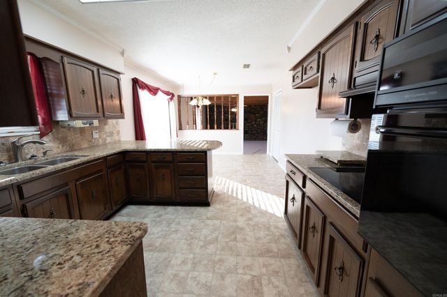 4600 Hilldale Road, Alexander, AR 72002