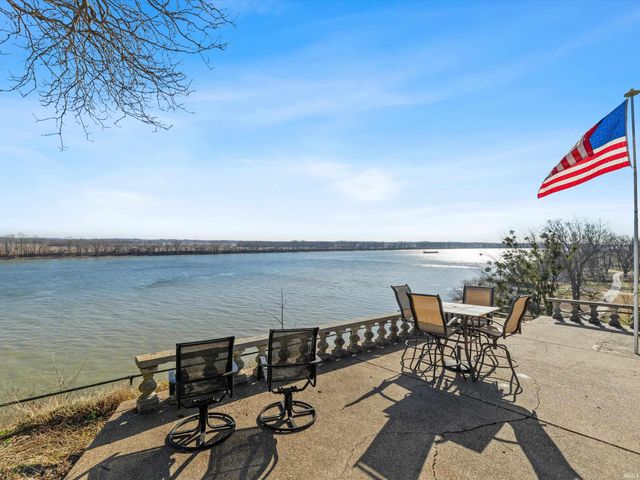 323 S 2nd Street, Rockport, IN 47635