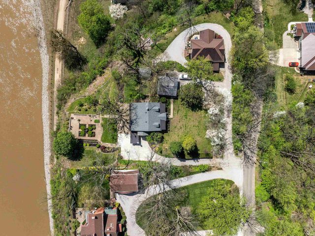 323 S 2nd Street, Rockport, IN 47635