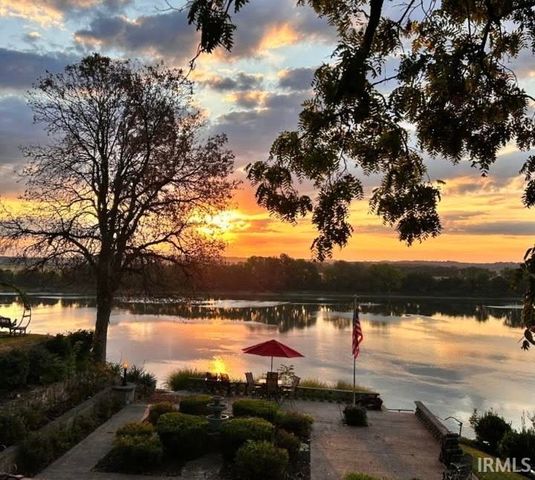 323 S 2nd Street, Rockport, IN 47635