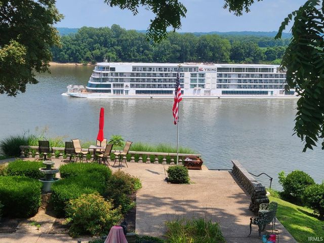 323 S 2nd Street, Rockport, IN 47635