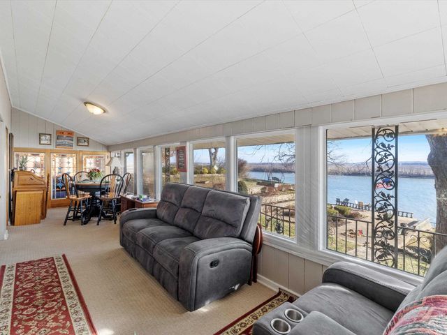 323 S 2nd Street, Rockport, IN 47635