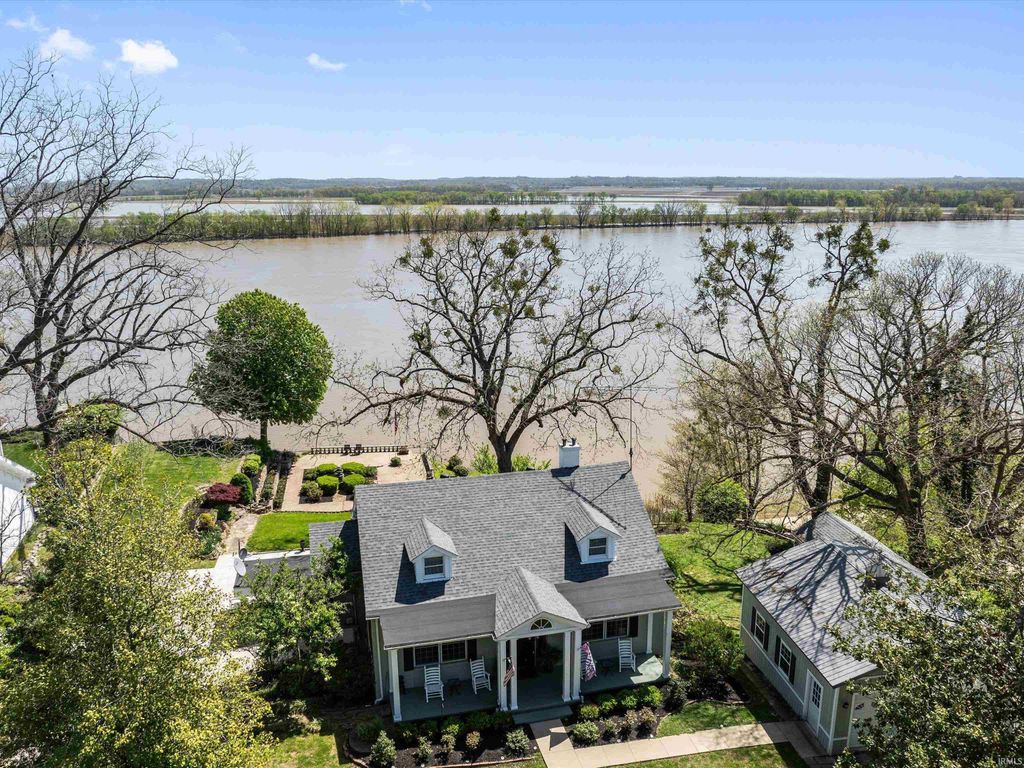 323 S 2nd Street, Rockport, IN 47635