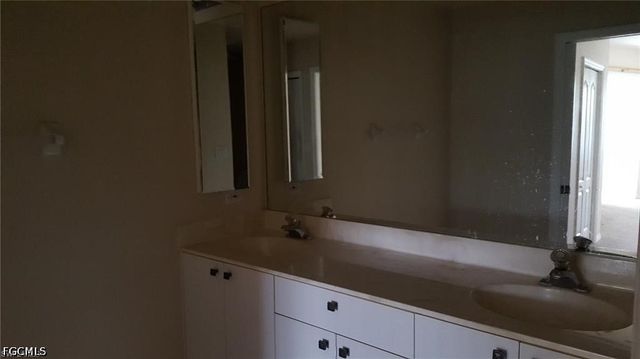 13831 Eagle Ridge Lakes DR 102, Fort Myers, FL 33912