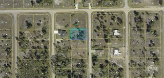 1042 Mansion AVE S, Lehigh Acres, FL 33974