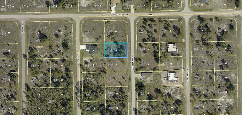 1042 Mansion AVE S, Lehigh Acres, FL 33974
