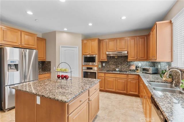 5605 Pine Leaf Avenue, Fontana, CA 92336