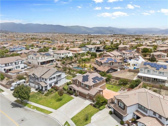 5605 Pine Leaf Avenue, Fontana, CA 92336